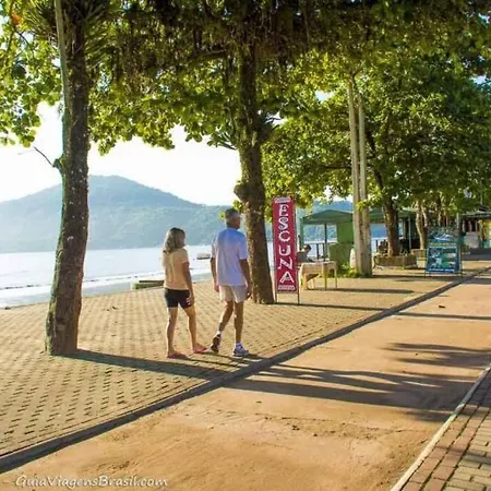 Apartamento no Itaguá com estacionamento-3